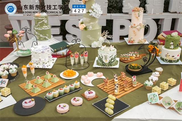 山東新東方學子展臺作品