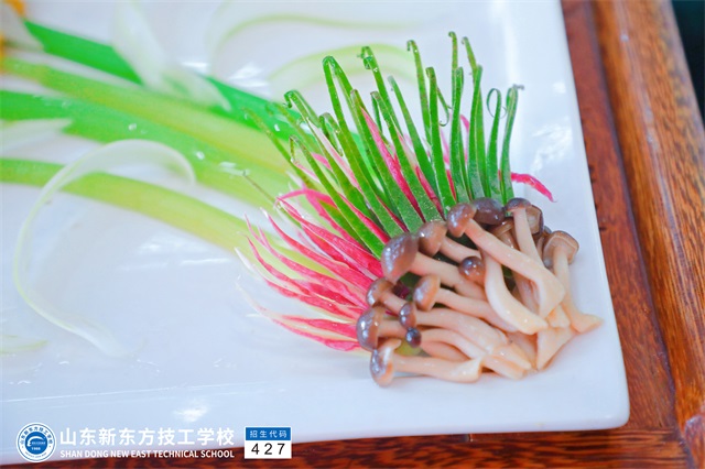 山東新東方“水塔杯”決賽學子作品照